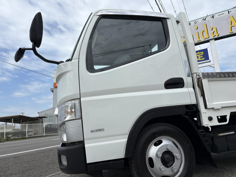 H30 キャンター　2t平ボディ|中古トラックの販売・買取・査定のアイナビ