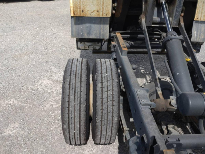 日野自動車 デュトロ　3tダンプ　積載量3000kg　全低床　三方開|中古トラックの販売・買取・査定のアイナビ