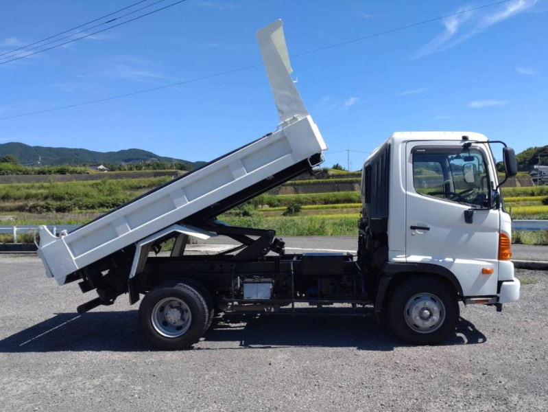 日野自動車 レンジャー 4トンダンプ　積載量3700kg　極東開発製|中古トラックの販売・買取・査定のアイナビ