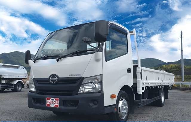 日野自動車 デュトロ　2トン平ボディ　ワイドロング　積載2000kg|中古トラックの販売・買取・査定のアイナビ