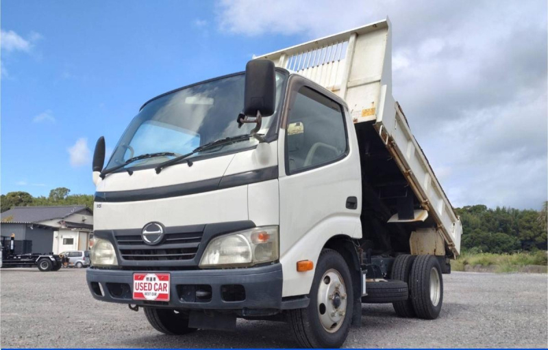 日野自動車 デュトロ　3tダンプ　積載量3000kg　全低床　三方開|中古トラックの販売・買取・査定のアイナビ