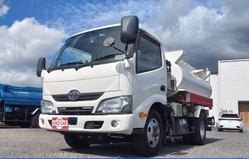 トヨタ トヨエース タンクローリー　1層3.3KL　消防書類有り|中古トラックの販売・買取・査定のアイナビ