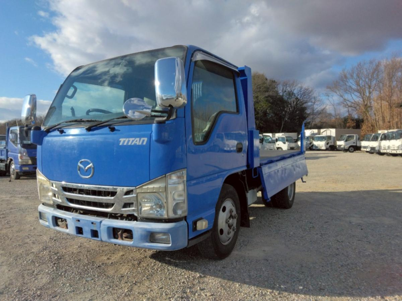 H26年　タイタン 3t 高床 強化ダンプ　No.1048|中古トラックの販売・買取・査定のアイナビ