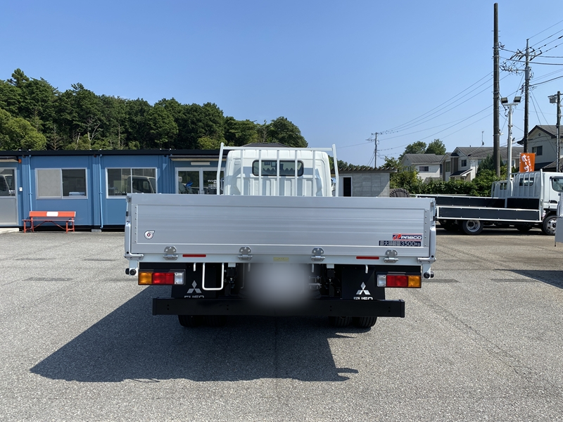 キャンター　標準ロング　全低床　アルミブロック　積載2,000kg|中古トラックの販売・買取・査定のアイナビ