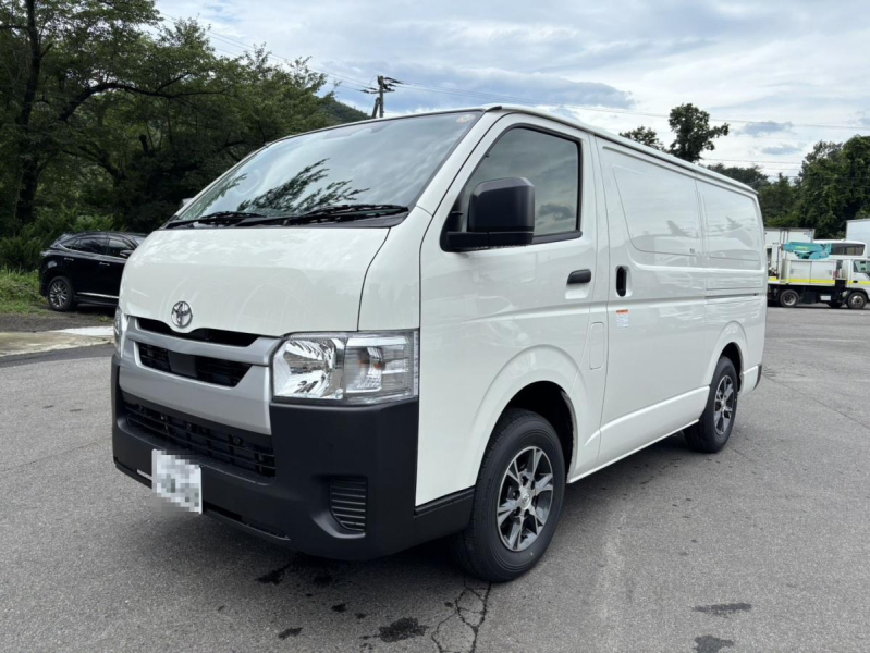 R8 ハイエース 中温冷凍バン 未使用 TECS トヨタ車体|中古トラックの販売・買取・査定のアイナビ
