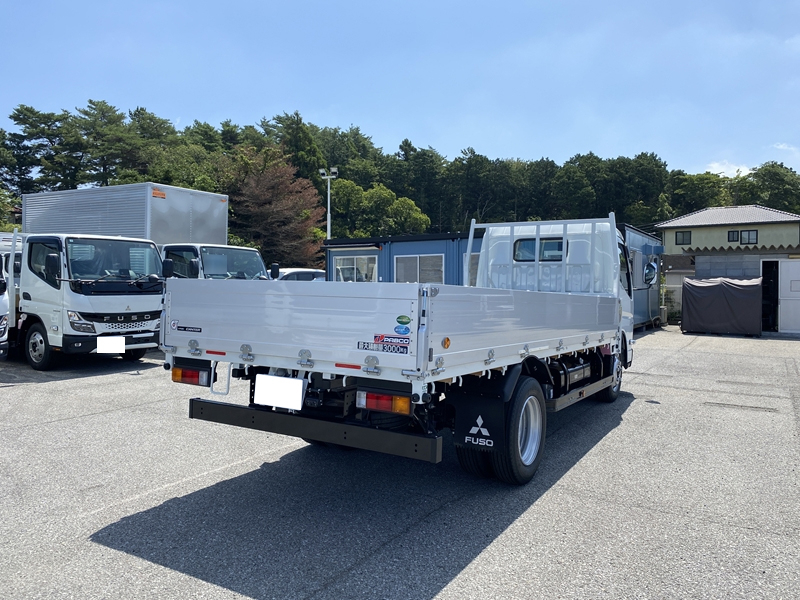 キャンター　標準ロング　全低床　アルミブロック　積載3,000kg|中古トラックの販売・買取・査定のアイナビ