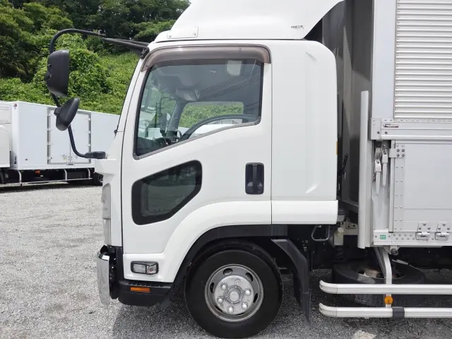 いすゞ ウイング車 フォワード|中古トラックの販売・買取・査定のアイナビ