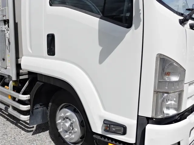 いすゞ ウイング車 フォワード|中古トラックの販売・買取・査定のアイナビ
