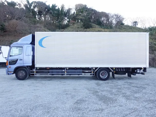 日野 バン車 レンジャー|中古トラックの販売・買取・査定のアイナビ