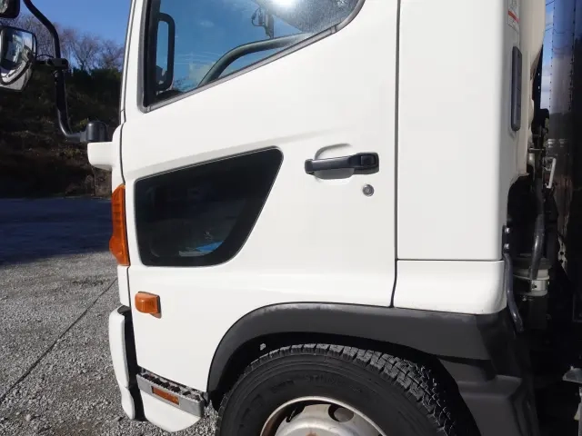 日野 バン車 レンジャー|中古トラックの販売・買取・査定のアイナビ
