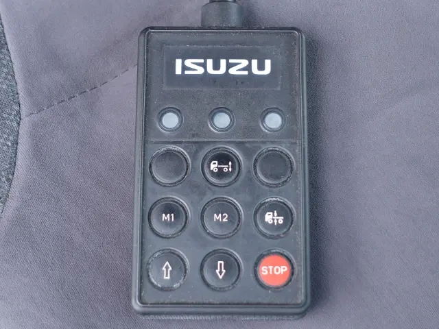 いすゞ 冷凍バン フォワード|中古トラックの販売・買取・査定のアイナビ
