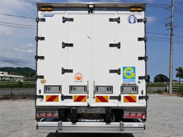 三菱 冷凍バン ファイター|中古トラックの販売・買取・査定のアイナビ