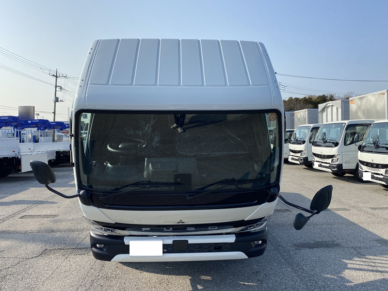 キャンター　セミロング　全低床　木製　積載4,900kg|中古トラックの販売・買取・査定のアイナビ