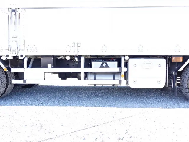 UDトラックス ウイング車 クオン|中古トラックの販売・買取・査定のアイナビ