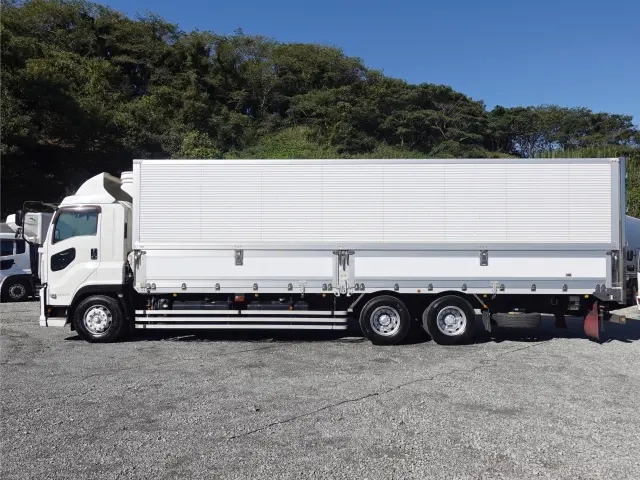 いすゞ ウイング車 ギガ|中古トラックの販売・買取・査定のアイナビ