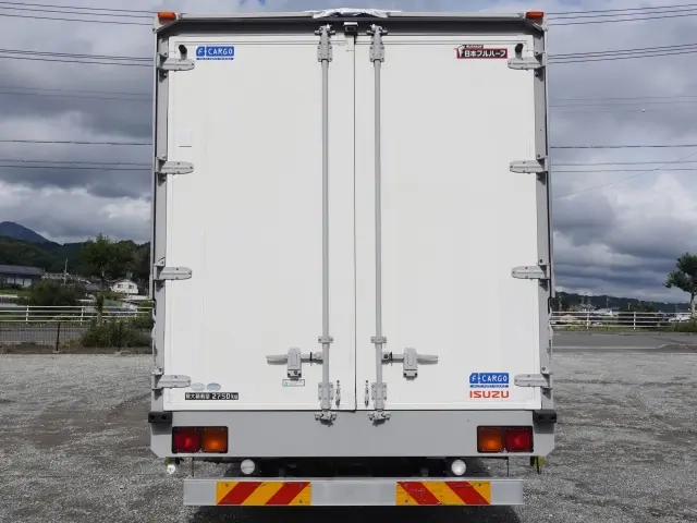 いすゞ ウイング車 フォワード|中古トラックの販売・買取・査定のアイナビ