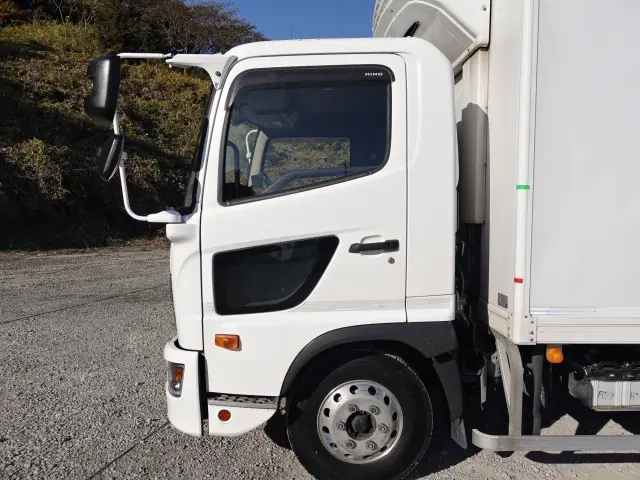 日野 冷凍バン レンジャー|中古トラックの販売・買取・査定のアイナビ