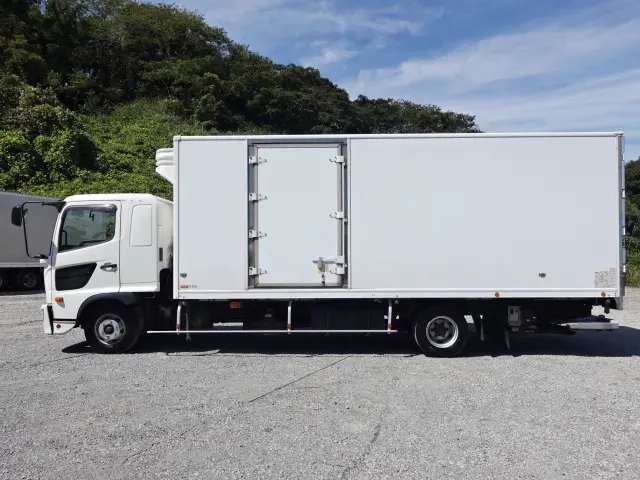 日野 冷凍バン レンジャー|中古トラックの販売・買取・査定のアイナビ