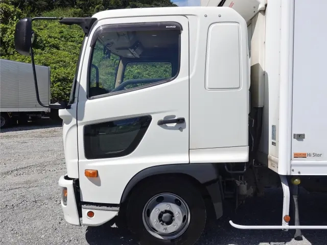 日野 冷凍バン レンジャー|中古トラックの販売・買取・査定のアイナビ
