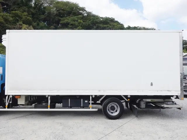 日野 冷凍バン レンジャー|中古トラックの販売・買取・査定のアイナビ