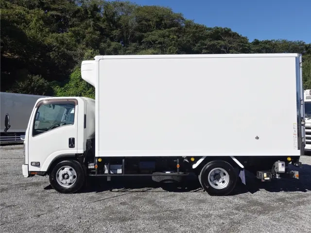 いすゞ 冷凍バン エルフ|中古トラックの販売・買取・査定のアイナビ