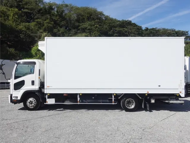 いすゞ 冷凍バン フォワード|中古トラックの販売・買取・査定のアイナビ