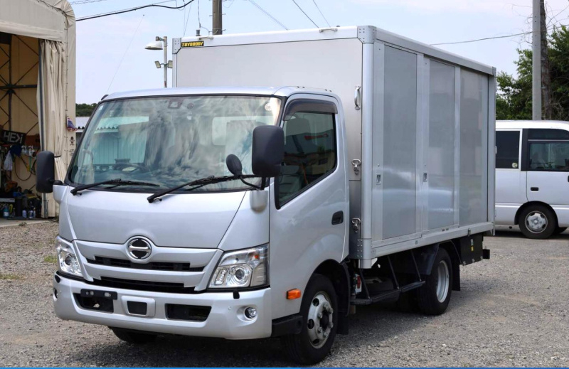 日野 ウイング車 デュトロ|中古トラックの販売・買取・査定のアイナビ