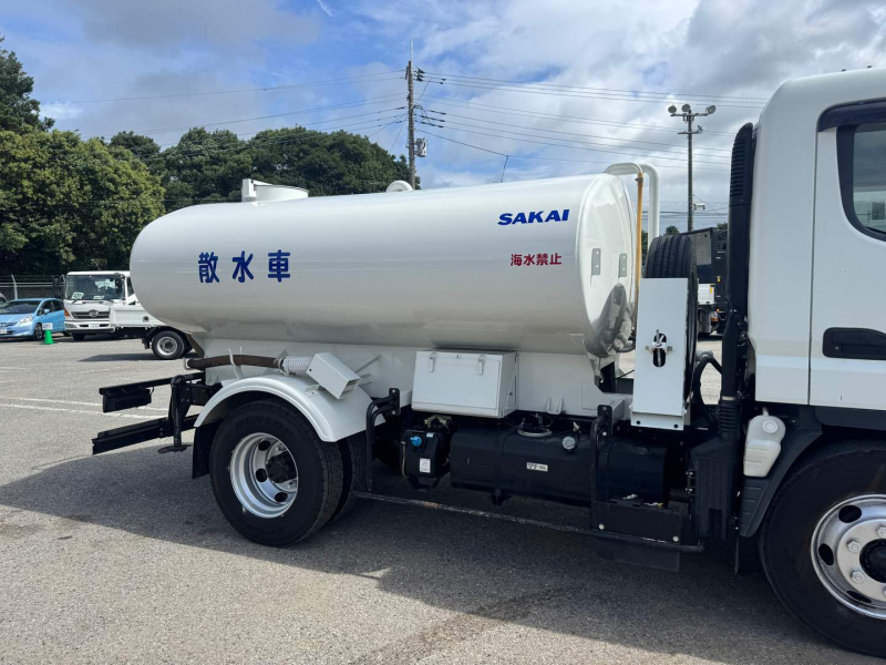三菱ふそう 特殊車両 キャンター|中古トラックの販売・買取・査定のアイナビ