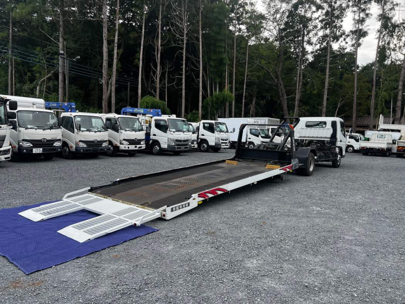 三菱ふそう 特殊車両 キャンター|中古トラックの販売・買取・査定のアイナビ