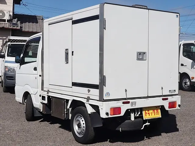 スズキ 冷凍バン|中古トラックの販売・買取・査定のアイナビ
