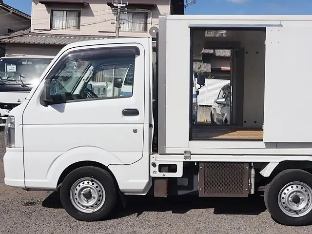 スズキ 冷凍バン|中古トラックの販売・買取・査定のアイナビ