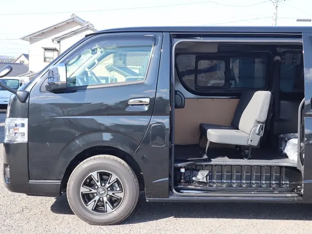 トヨタ 乗用車 ハイエースバン|中古トラックの販売・買取・査定のアイナビ