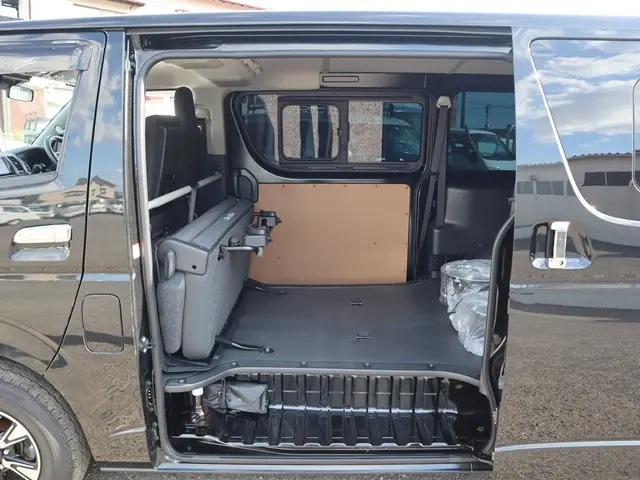 トヨタ 乗用車 ハイエースバン|中古トラックの販売・買取・査定のアイナビ