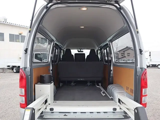トヨタ 乗用車 レジアスエースバン|中古トラックの販売・買取・査定のアイナビ