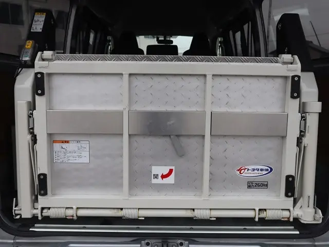 トヨタ 乗用車 レジアスエースバン|中古トラックの販売・買取・査定のアイナビ