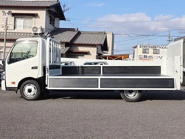 日野 平ボディ デュトロ|中古トラックの販売・買取・査定のアイナビ