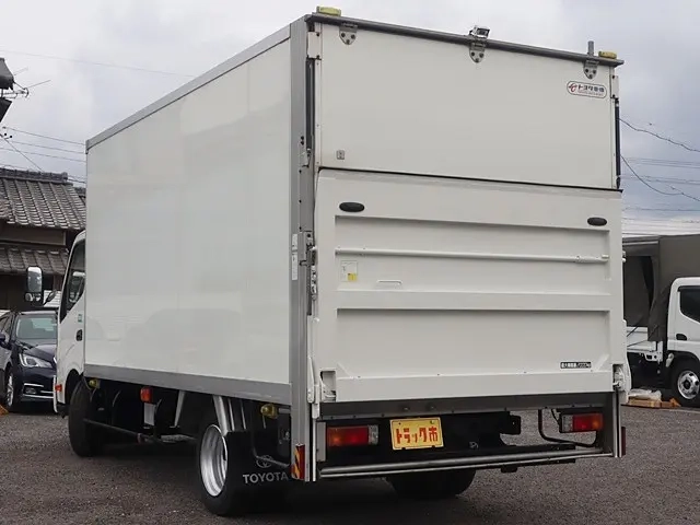 トヨタ バン車 ダイナ|中古トラックの販売・買取・査定のアイナビ