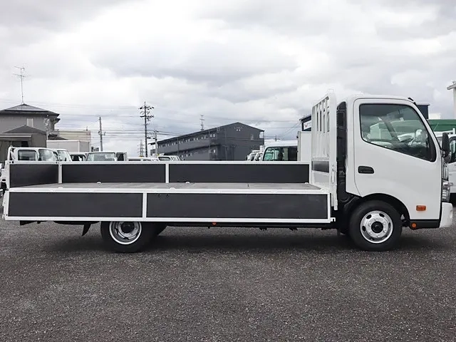 日野 平ボディ デュトロ|中古トラックの販売・買取・査定のアイナビ