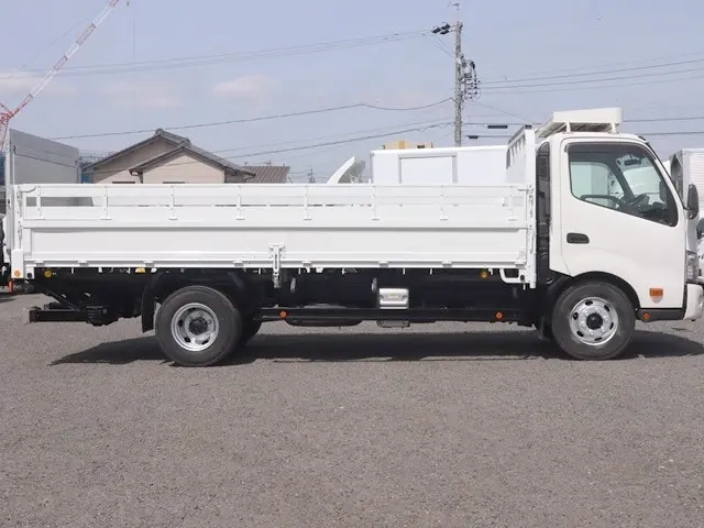 日野 平ボディ デュトロ|中古トラックの販売・買取・査定のアイナビ