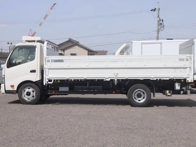 日野 平ボディ デュトロ|中古トラックの販売・買取・査定のアイナビ