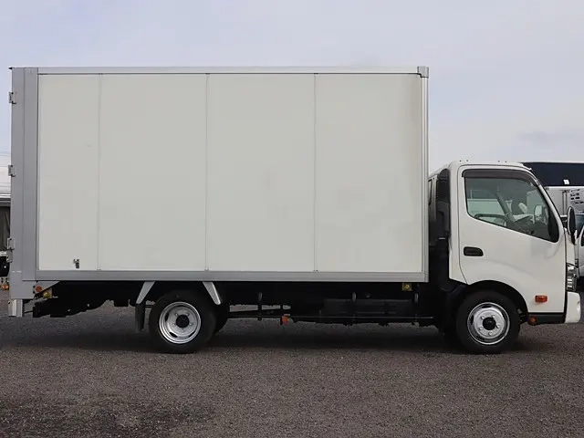 トヨタ バン車 ダイナ|中古トラックの販売・買取・査定のアイナビ