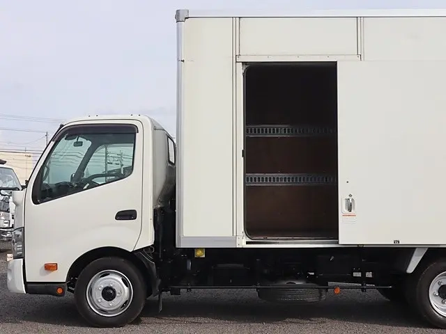 トヨタ バン車 ダイナ|中古トラックの販売・買取・査定のアイナビ