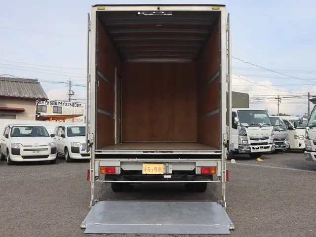 トヨタ バン車 ダイナ|中古トラックの販売・買取・査定のアイナビ