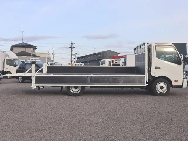 日野 平ボディ デュトロ|中古トラックの販売・買取・査定のアイナビ