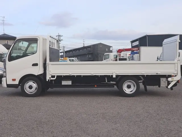 日野 平ボディ デュトロ|中古トラックの販売・買取・査定のアイナビ