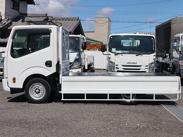 日産 平ボディ アトラス|中古トラックの販売・買取・査定のアイナビ