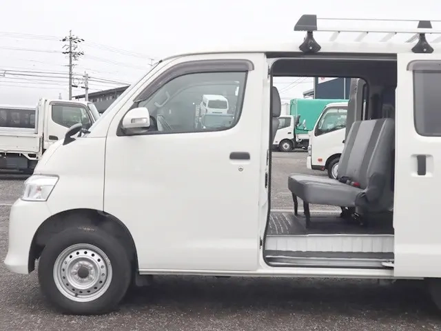 トヨタ 商用バン タウンエースバン|中古トラックの販売・買取・査定のアイナビ