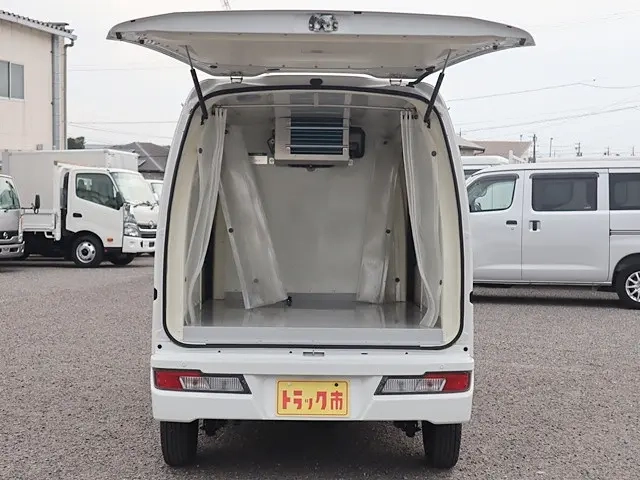 ダイハツ 冷凍バン|中古トラックの販売・買取・査定のアイナビ