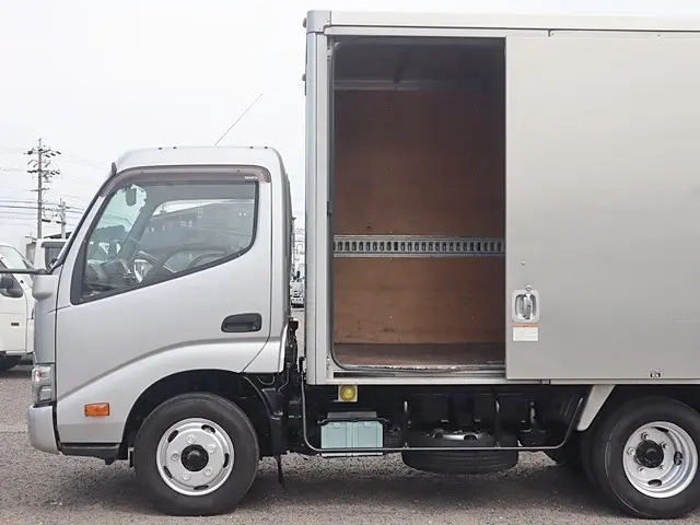 トヨタ バン車 ダイナ|中古トラックの販売・買取・査定のアイナビ