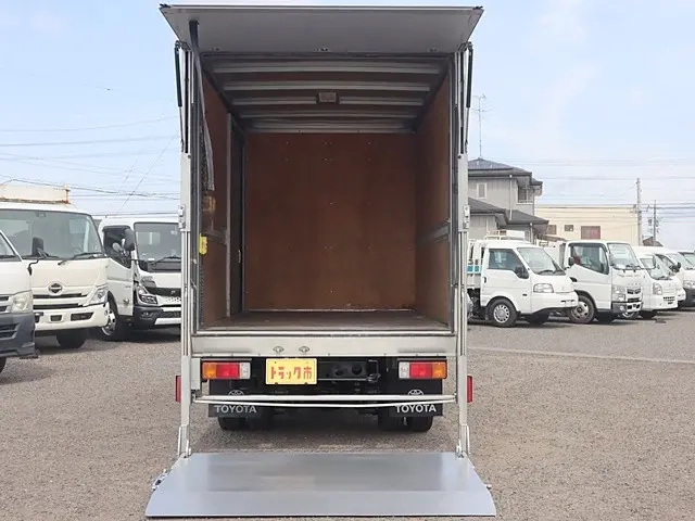トヨタ バン車 ダイナ|中古トラックの販売・買取・査定のアイナビ